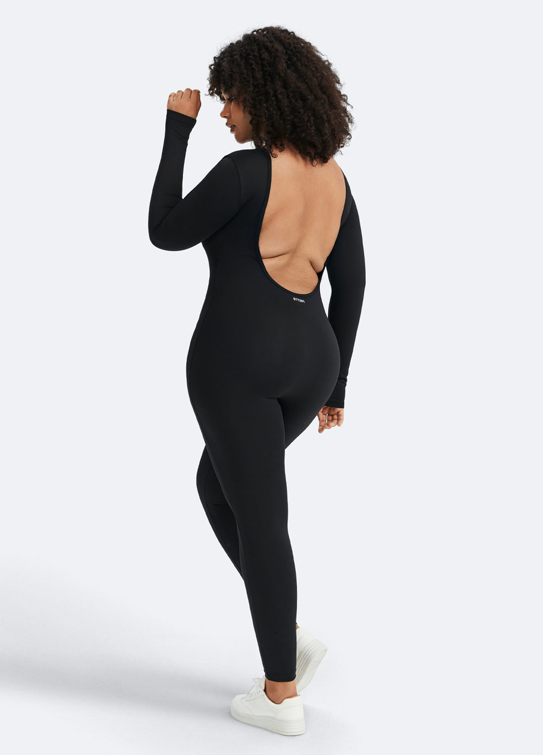 Jumpsuit med åpen rygg - Lunvika Boutique