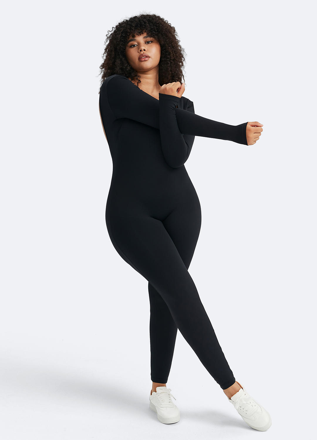Jumpsuit med åpen rygg - Lunvika Boutique