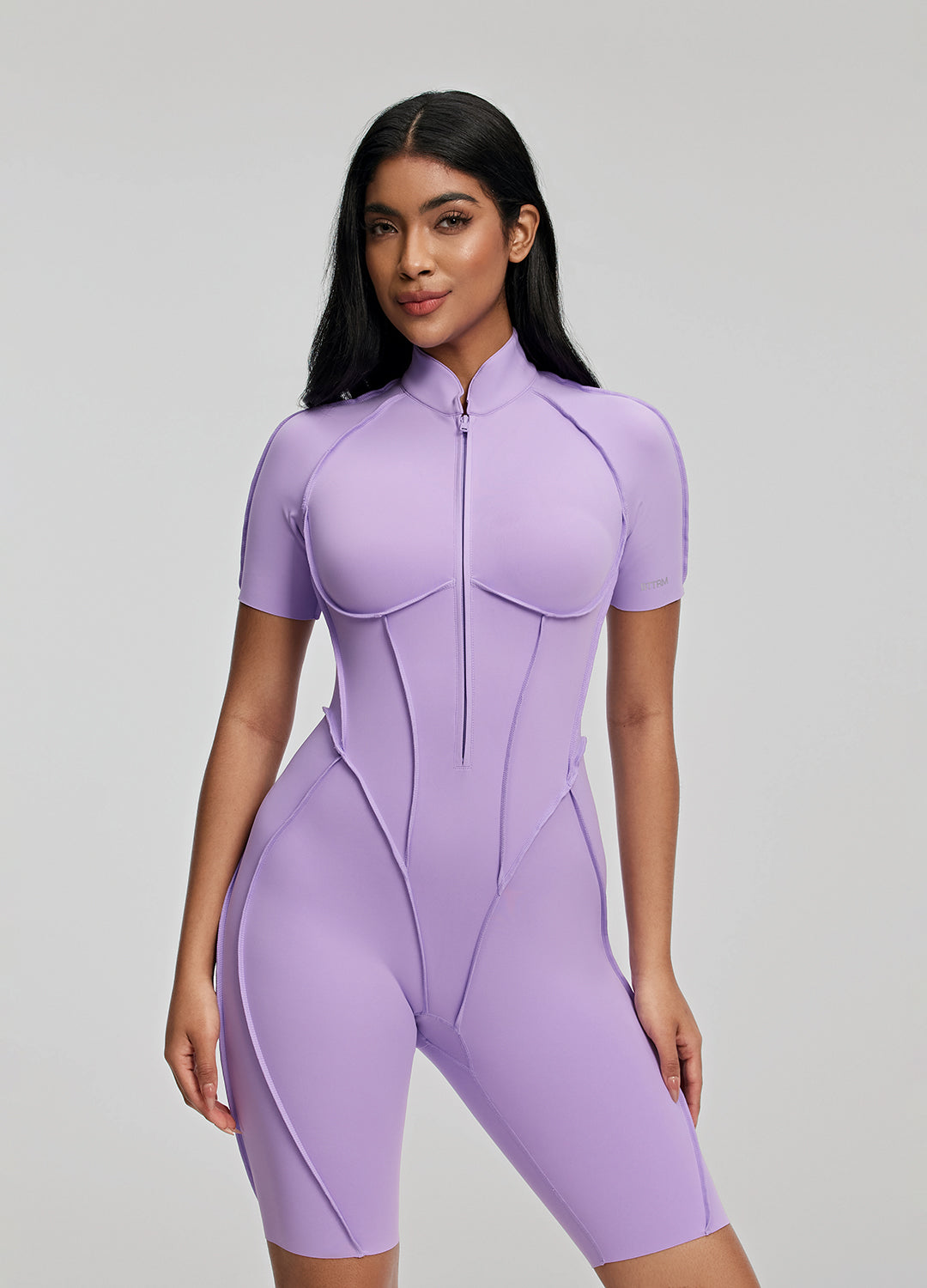 Shortslang catsuit - Lunvika Boutique