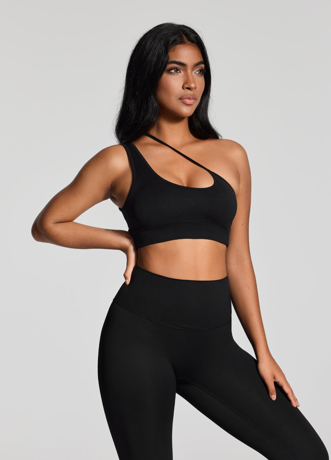 Asymmetrisk sports-BH - Lunvika Boutique
